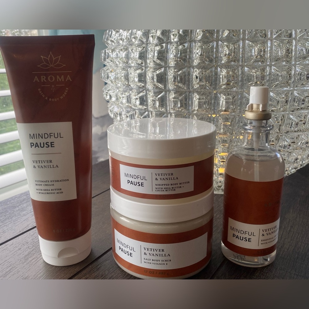 Bath & Body Works Aroma Mindful Pause Vetiver & Vanilla Lot of 4